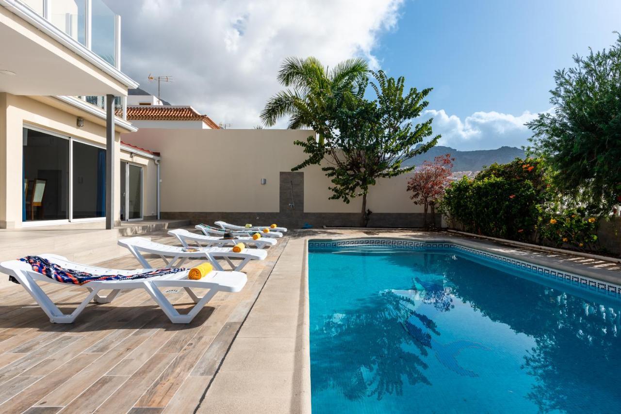 Amazing Villa Medina, Bbq アデヘ エクステリア 写真